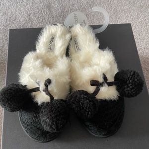 Aersoles Black& White Slippers
